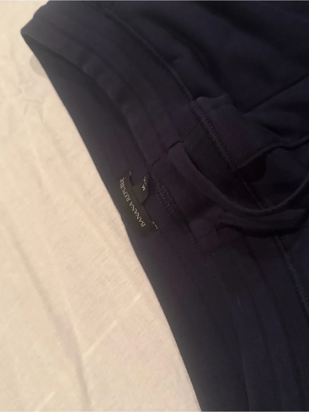 Lot of 2 Banana Republic Men's Joggers, Size Medium, Dark Gray & Navy Blue